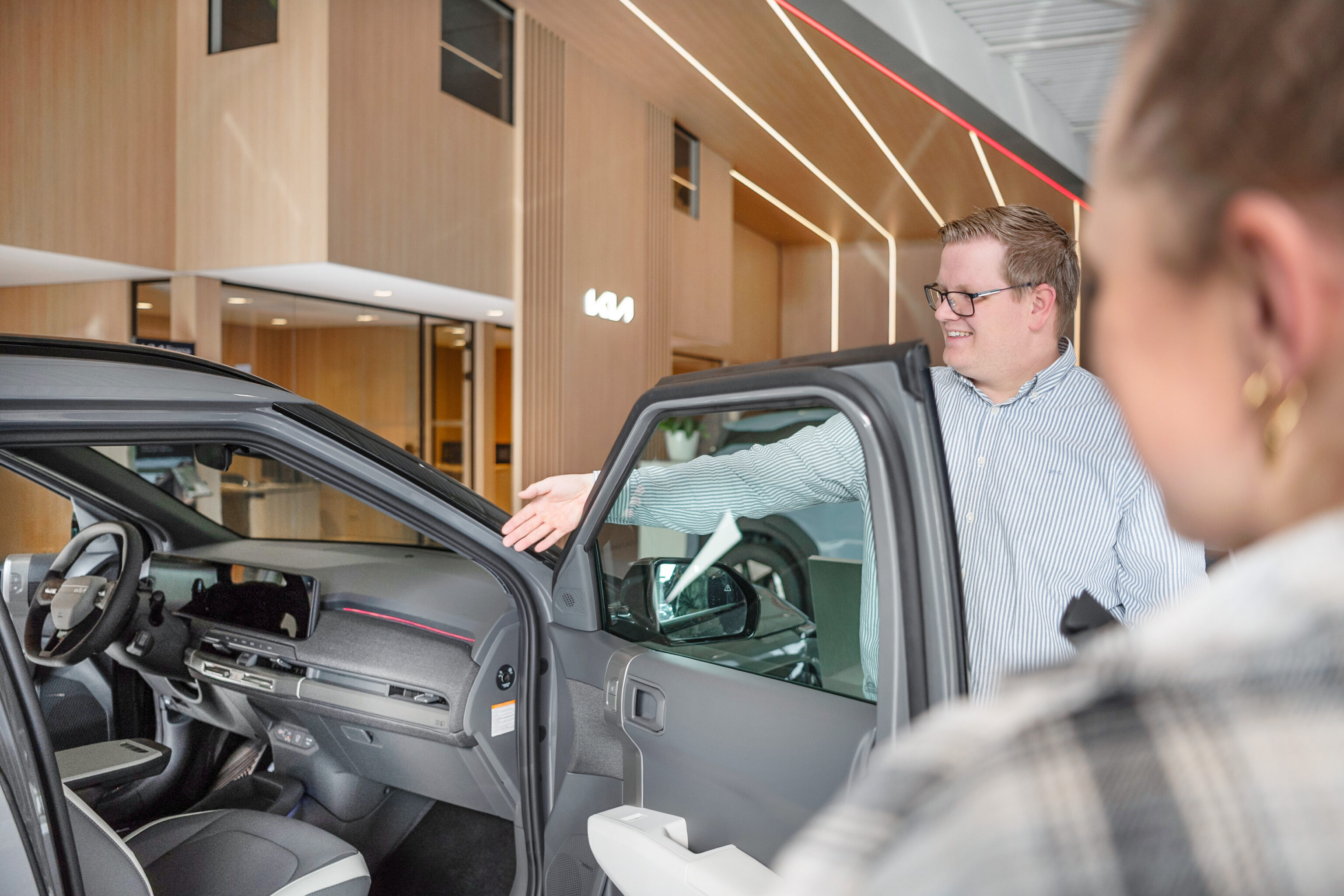 Persoonlijk contact bij Autocentrum Van Vliet
