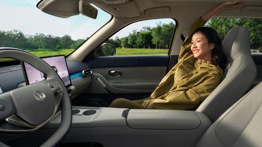 Interieur van de Leapmotor B03X