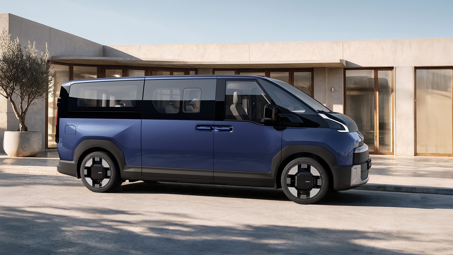 Kia PV7 Passenger zijkant