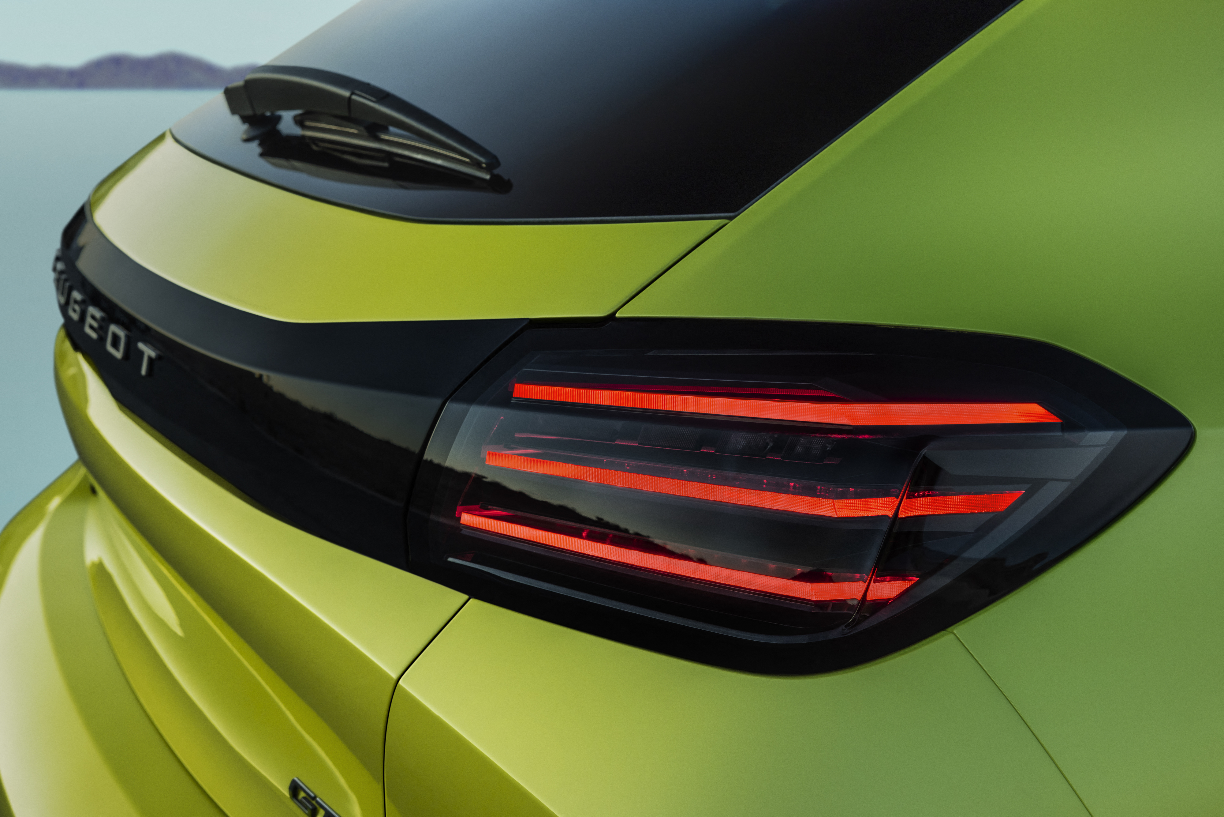 Nieuwe 208 achterlicht