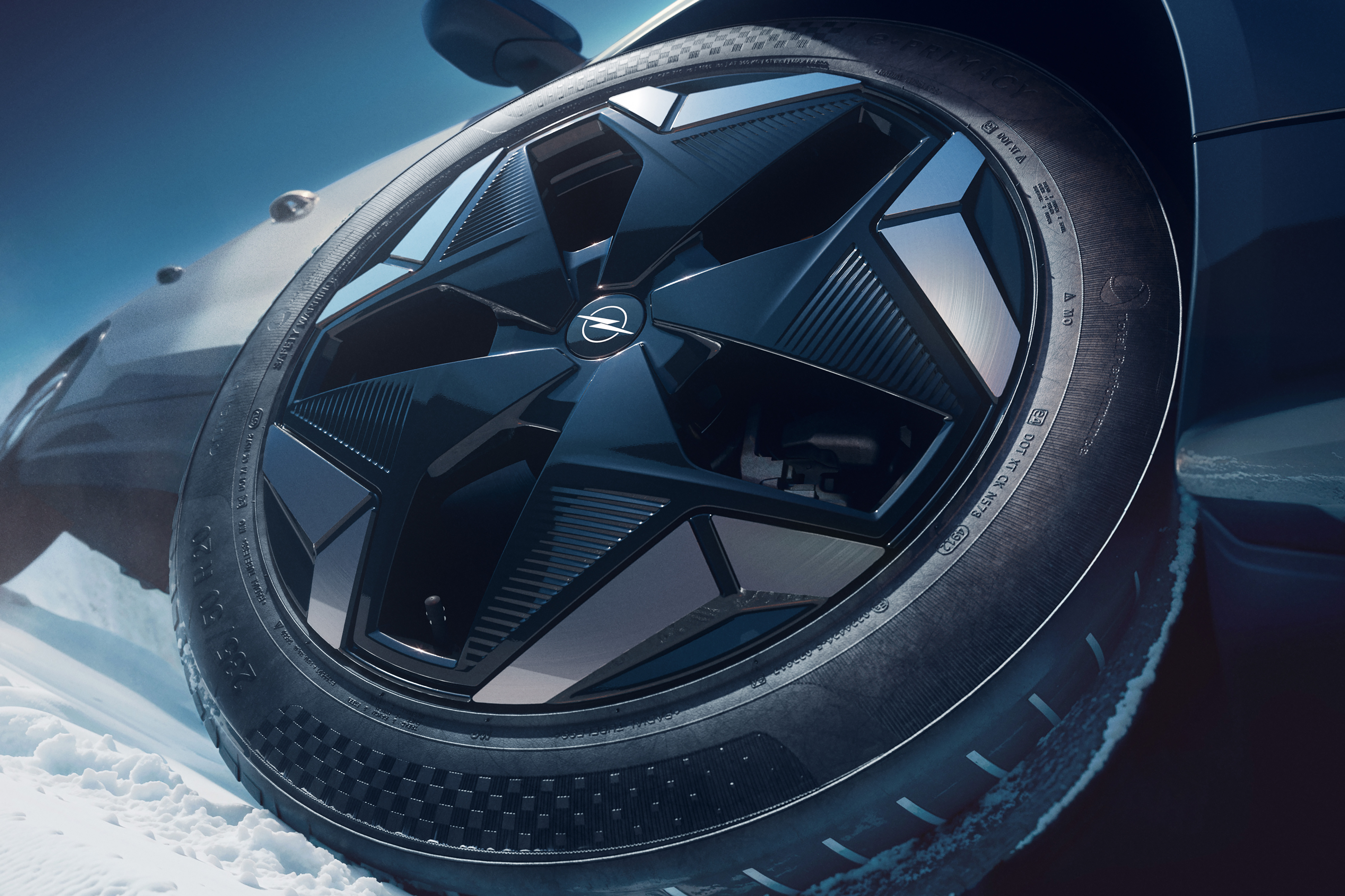 Nieuwe Opel Grandland Electric AWD wiel