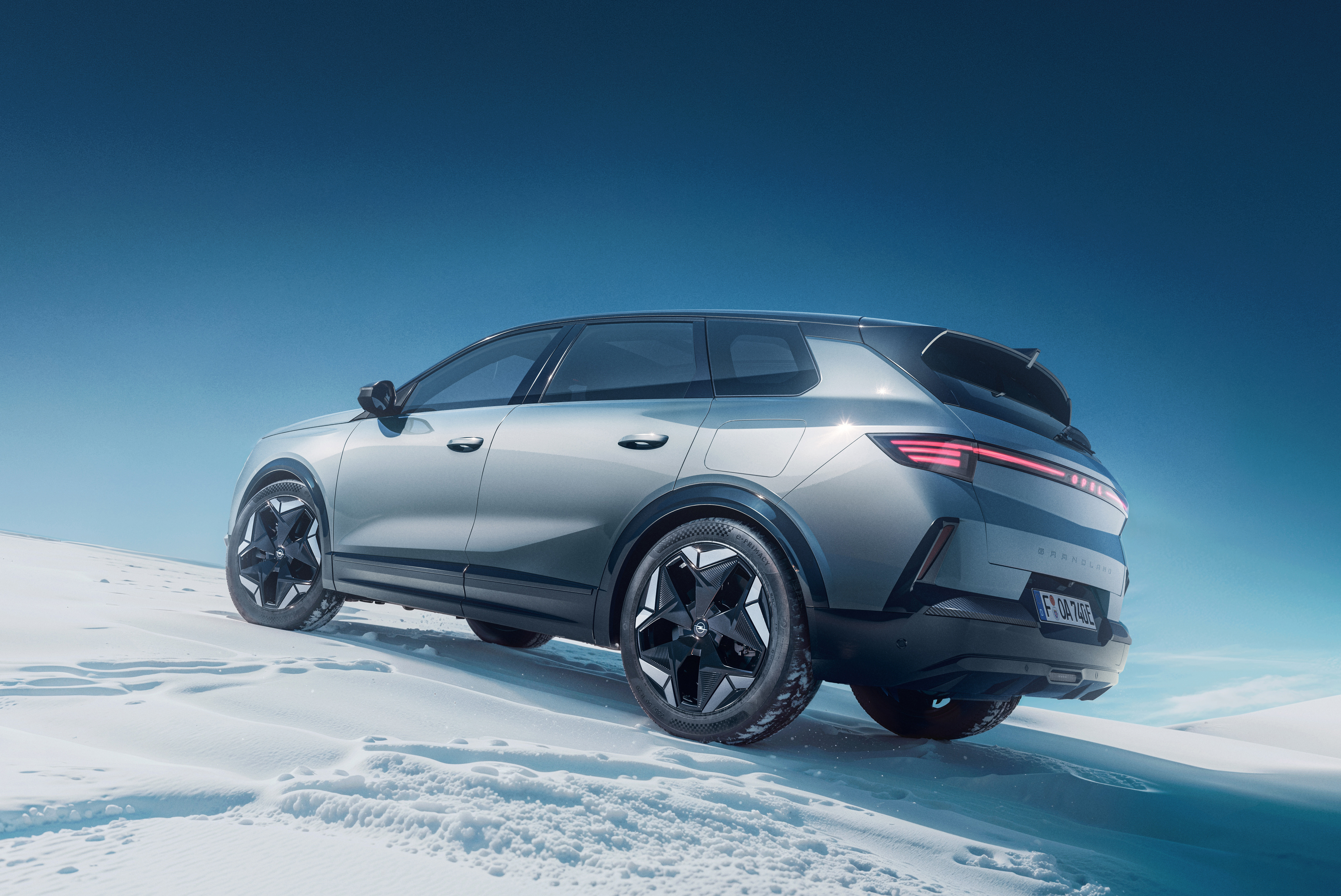 Nieuwe Opel Grandland Electric AWD