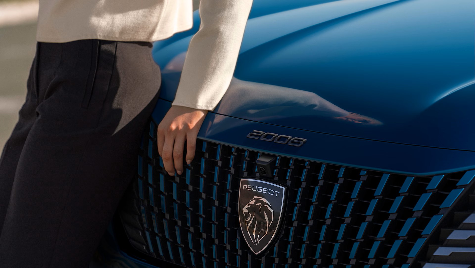 Peugeot 2008 Hybrid of Benzine