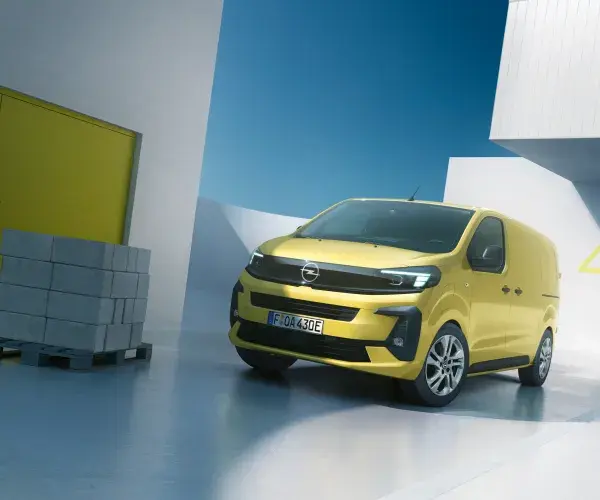 Autocentrum-Van-Vliet-Opel-Vivaro-voorkant