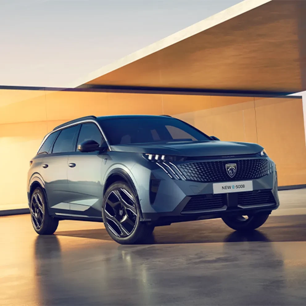 Peugeot E-5008
