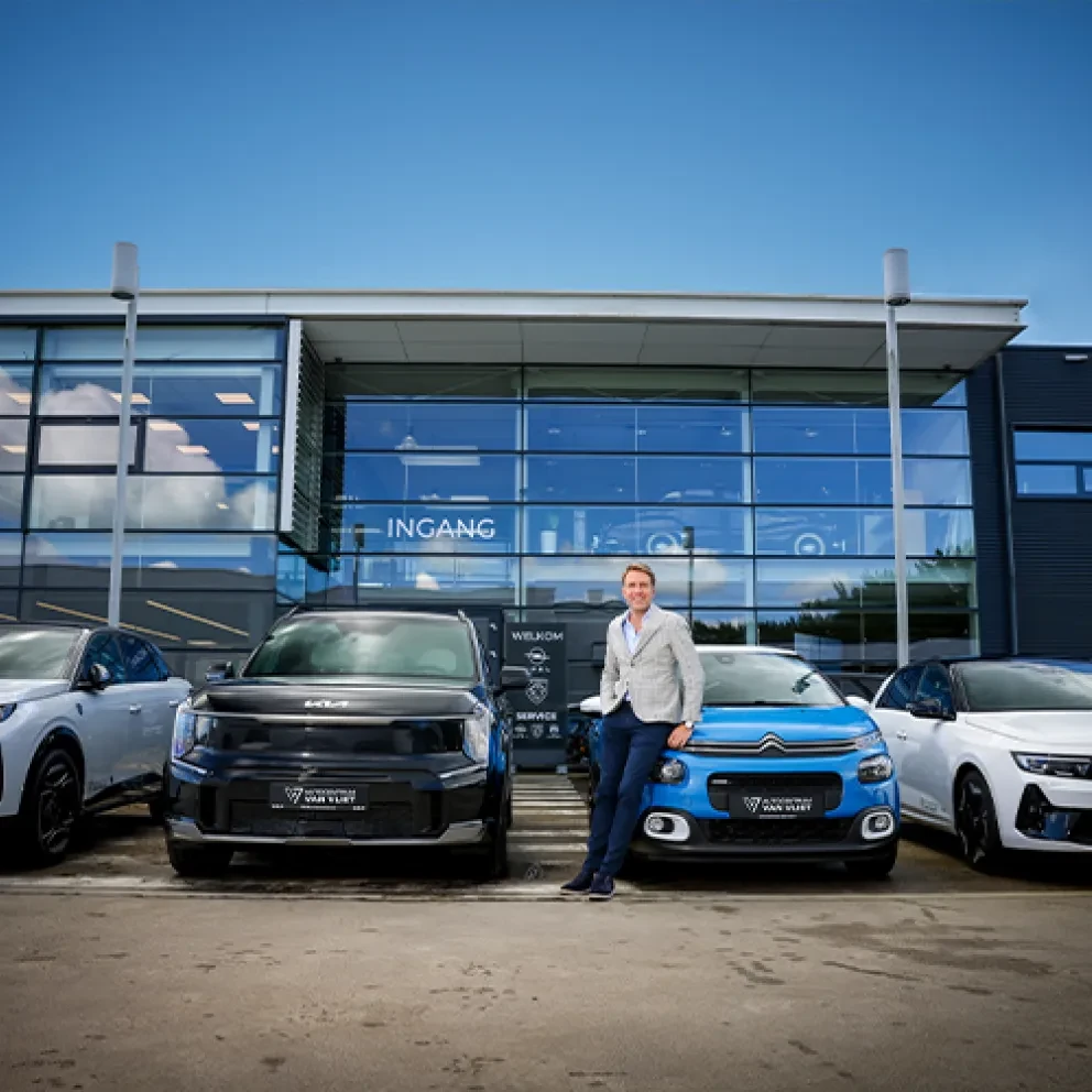 Autocentrum van Vliet breidt uit