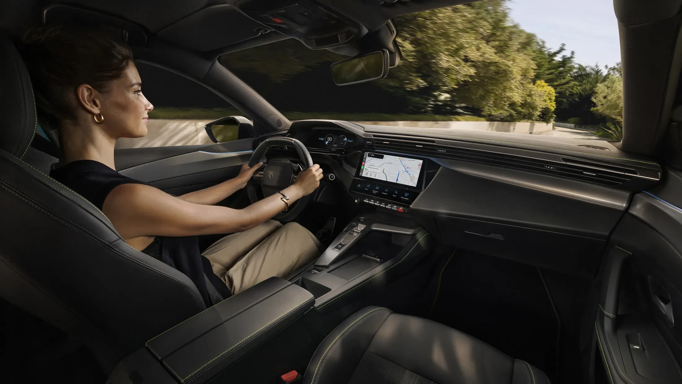 Nieuwe Peugeot e-308 interieur