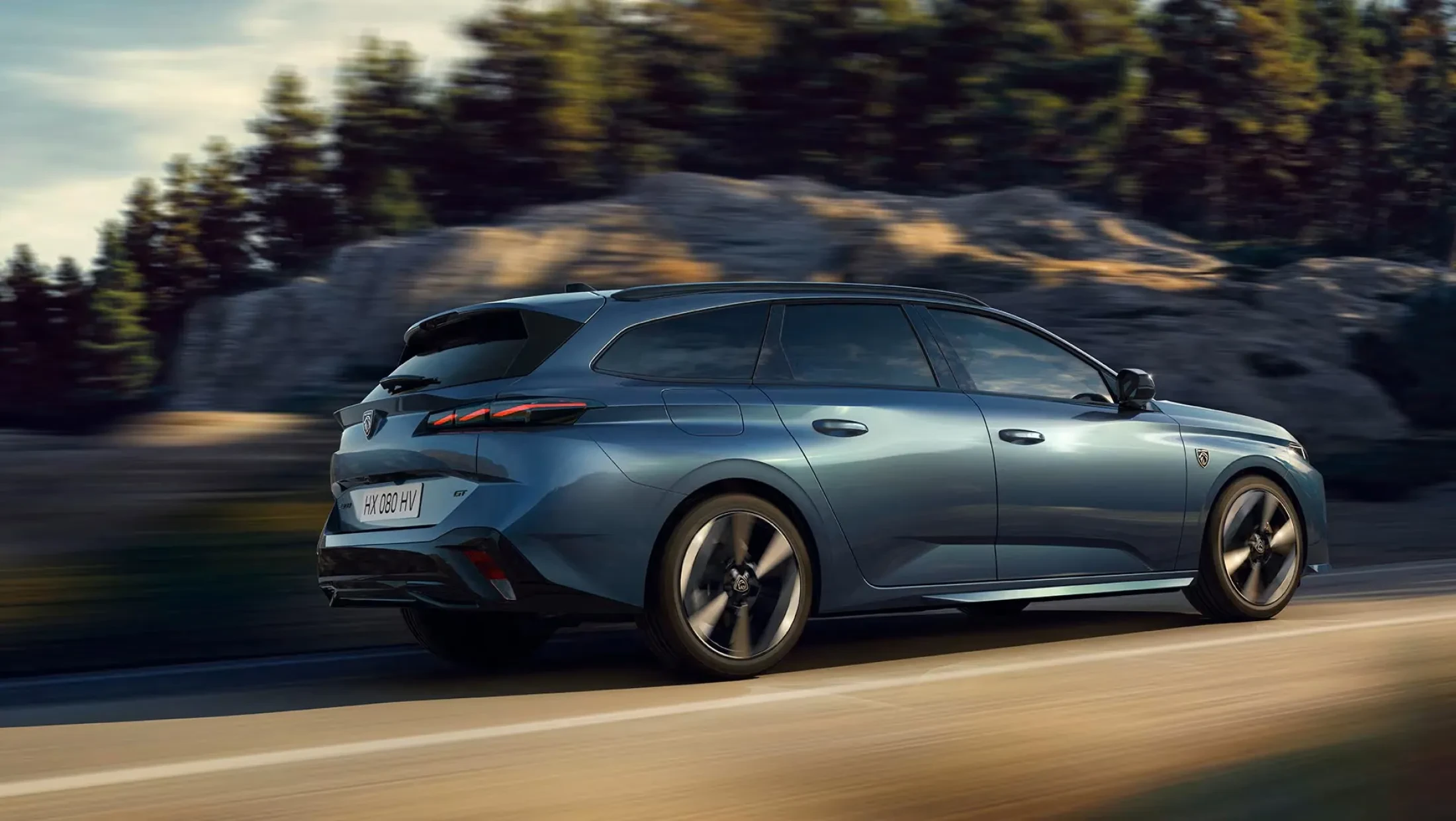 Nieuwe Peugeot e-308 SW exterieur