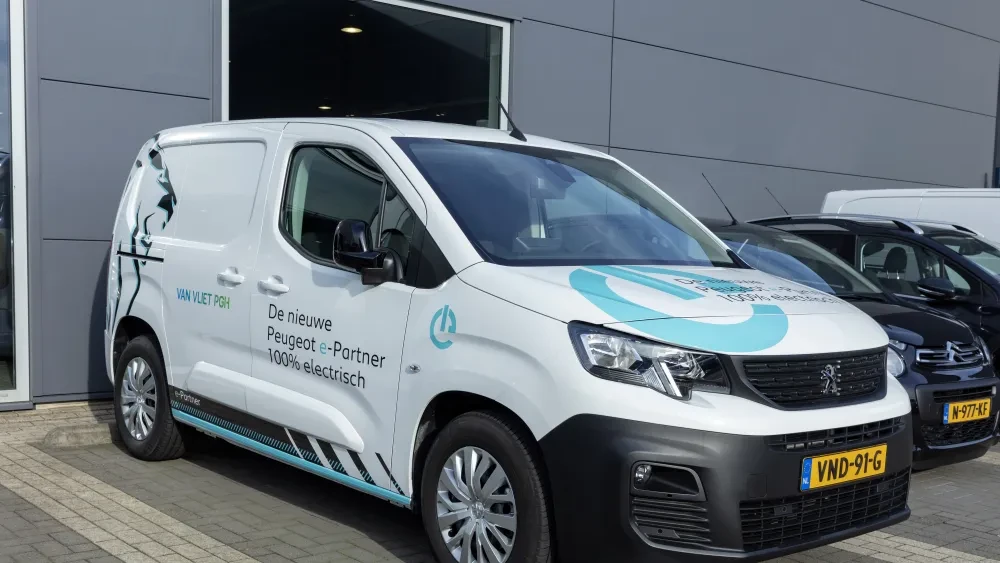 Van Vliet PGH Peugeot Citroen Bedrijfswagens
