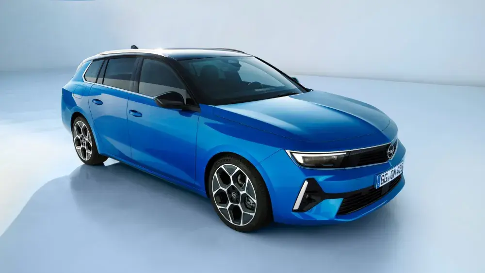 Autocentrum-Van-Vliet-Opel-Astra-Sports-Tourer-voorkant