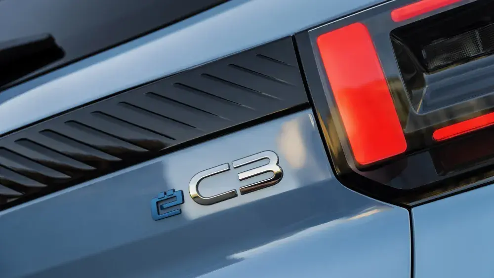 Autocentrum-Van-Vliet-Citroën-eC3-logo