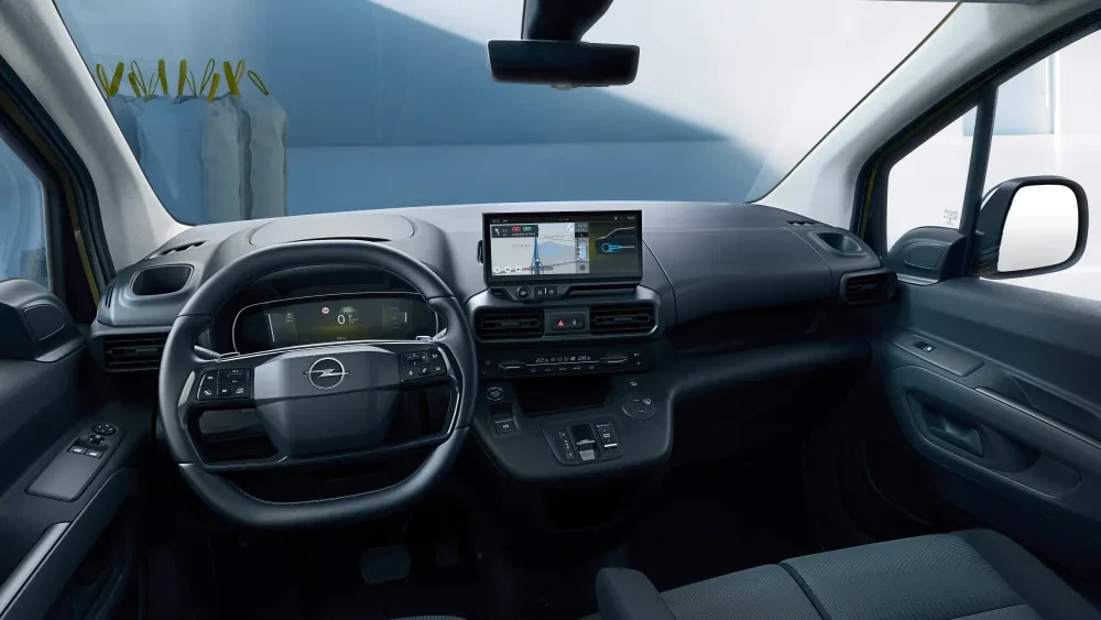 Autocentrum-Van-Vliet-Opel-Combo-interieur