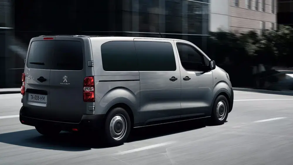 Autocentrum-Van-Vliet-e-Expert-Combi.jpg