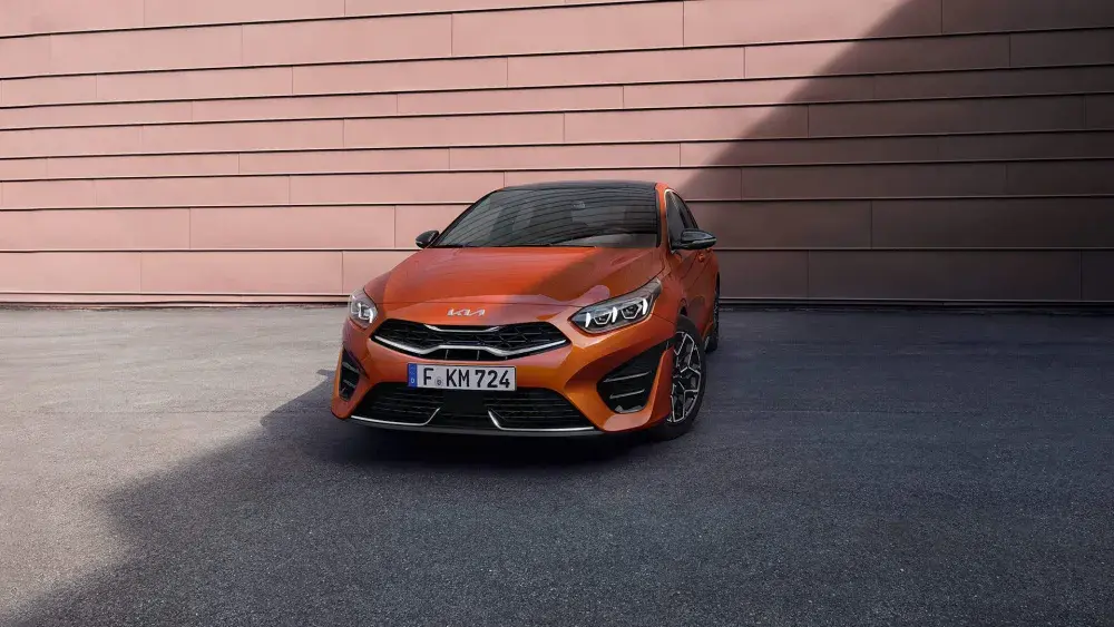Autocentrum-Van-Vliet-Kia-Ceed-2022-GTLine-voorkant.jpg