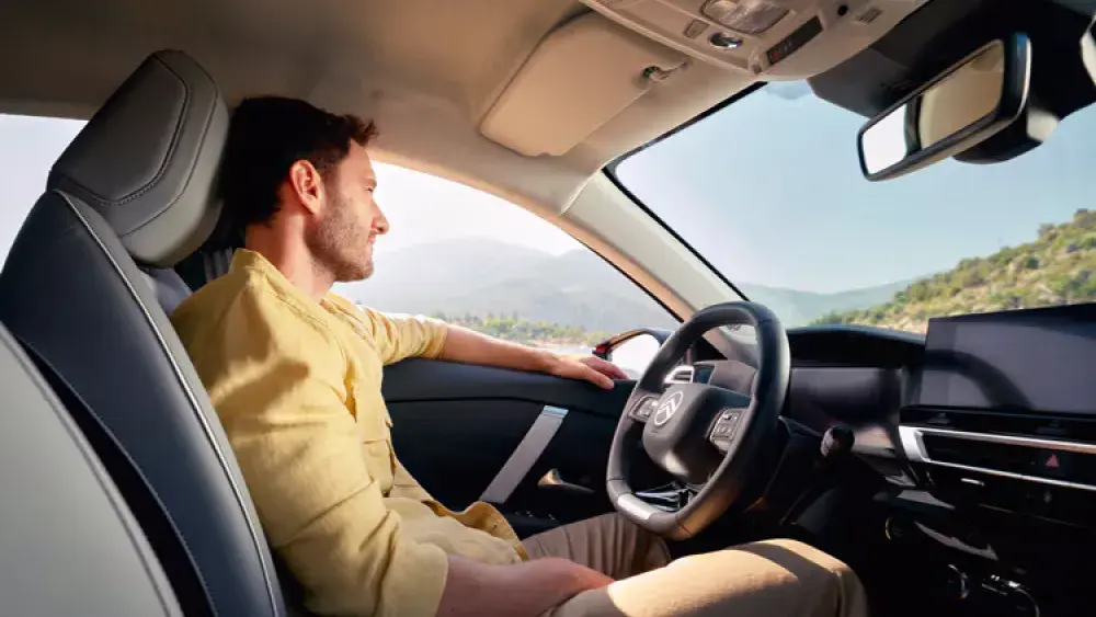 Autocentrum-Van-Vliet-Citroën-nieuwe-C4X-interieur.png