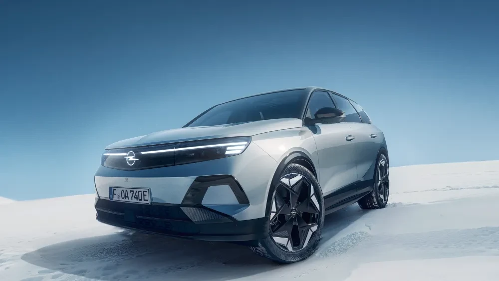 Nieuwe Opel Grandland Electric AWD