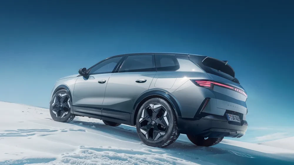 Nieuwe Opel Grandland Electric AWD