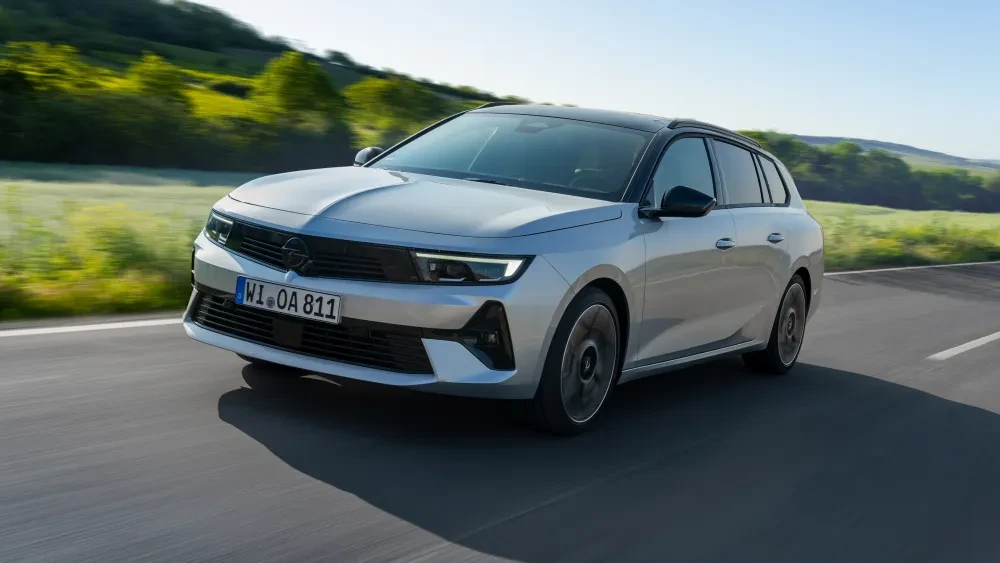 Opel Astra Sports Tourer Hybrid