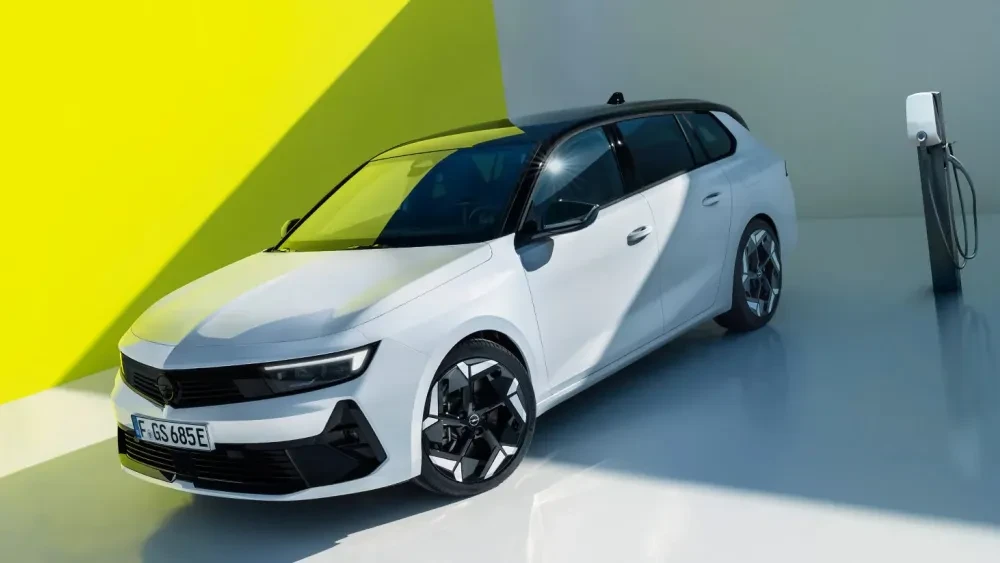 Opel Astra Sports Tourer Plug-in Hybrid
