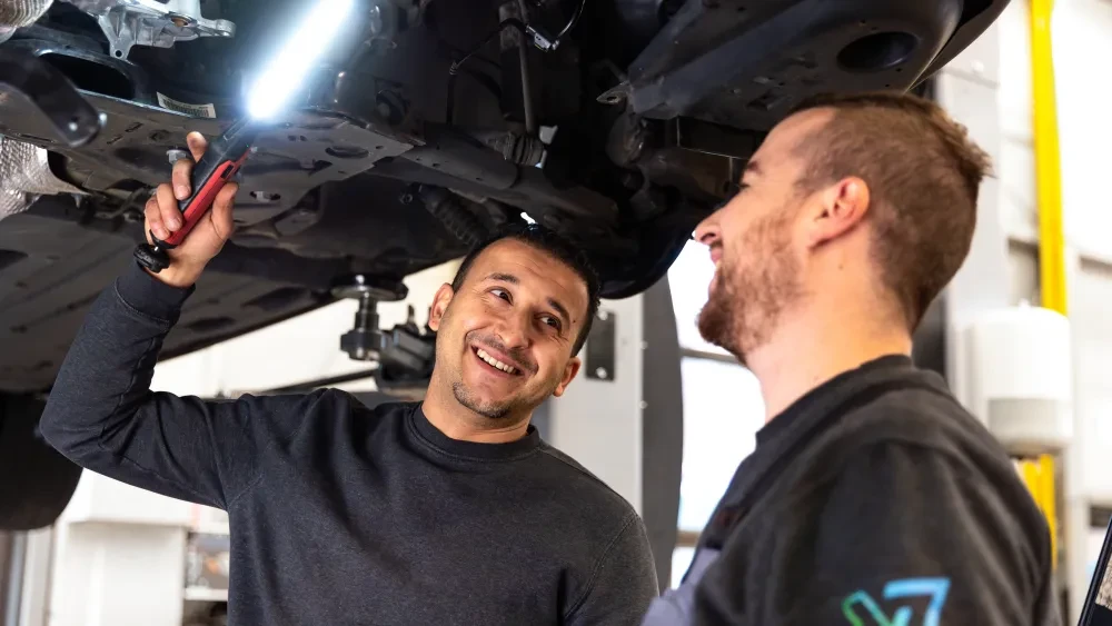 Autocentrum Van Vliet zorgt dat je Opel altijd in topconditie blijft. Plan online een werkplaatsafspraak voor onderhoud, APK of reparatie. Onze ervaren monteurs zorgen voor snel en betrouwbaar werk.