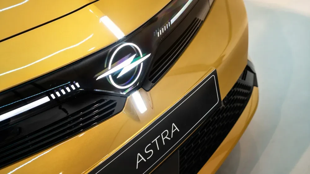 Opel Astra: Licht is het nieuwe chroom