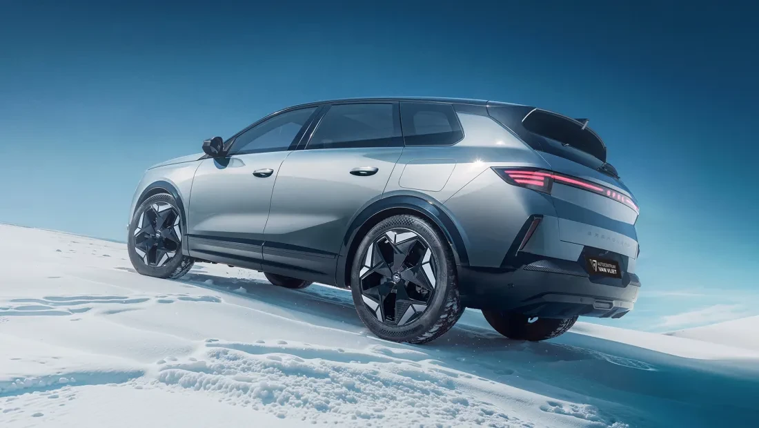 Grandland Electric AWD: eerste volledig elektrische Opel met vierwielaandrijving