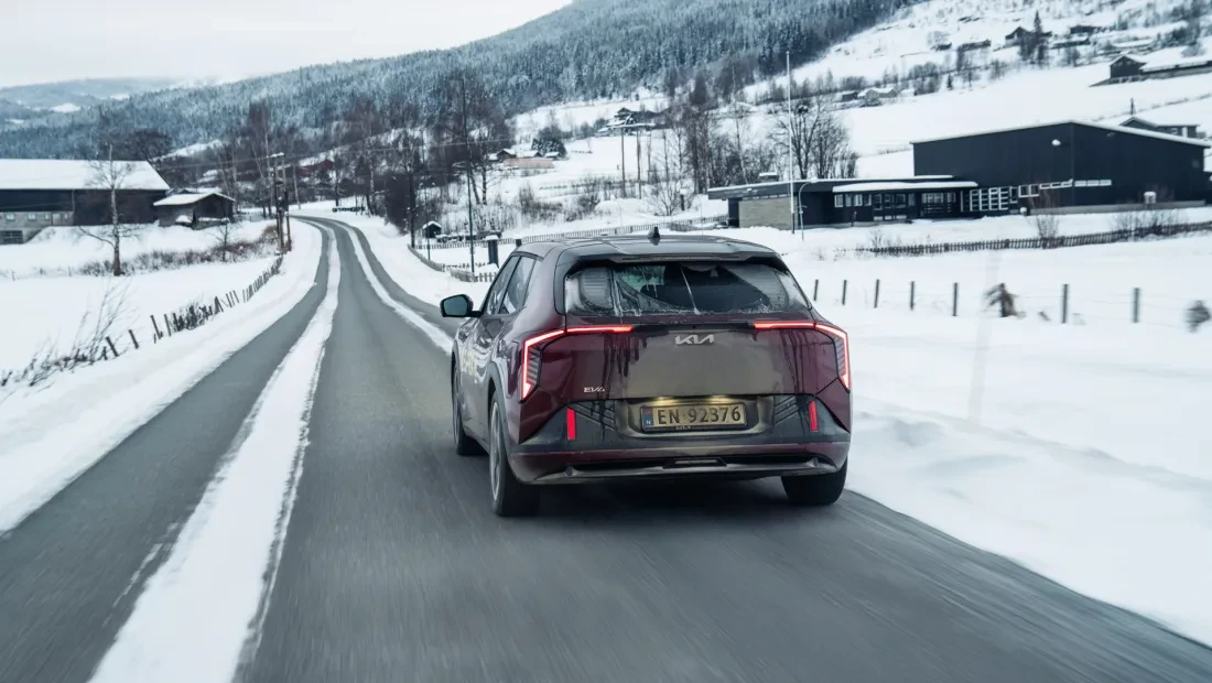 De Kia EV4 trotseert extreme kou: 390 km bereik tijdens de El-Prix wintertest