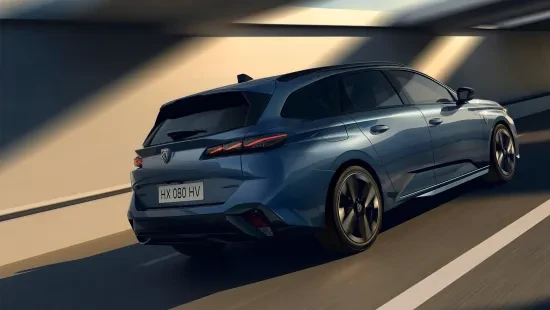 Nieuwe Peugeot 308 SW Hybrid